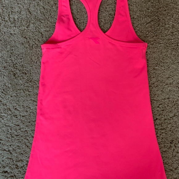 Top - Picture 2 of 3